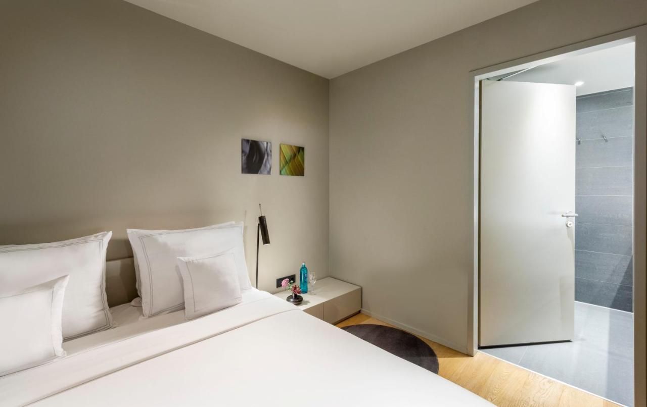 Two-Bedroom Apartment,1327965725:JPEG